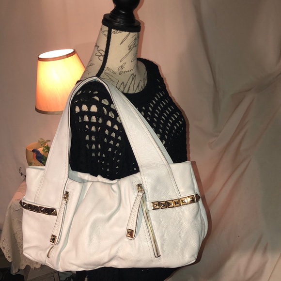 b. makowsky Handbags - 🌹👠 NWOT ❋”New” B. Makowsky White Shoulder Bag 🌹